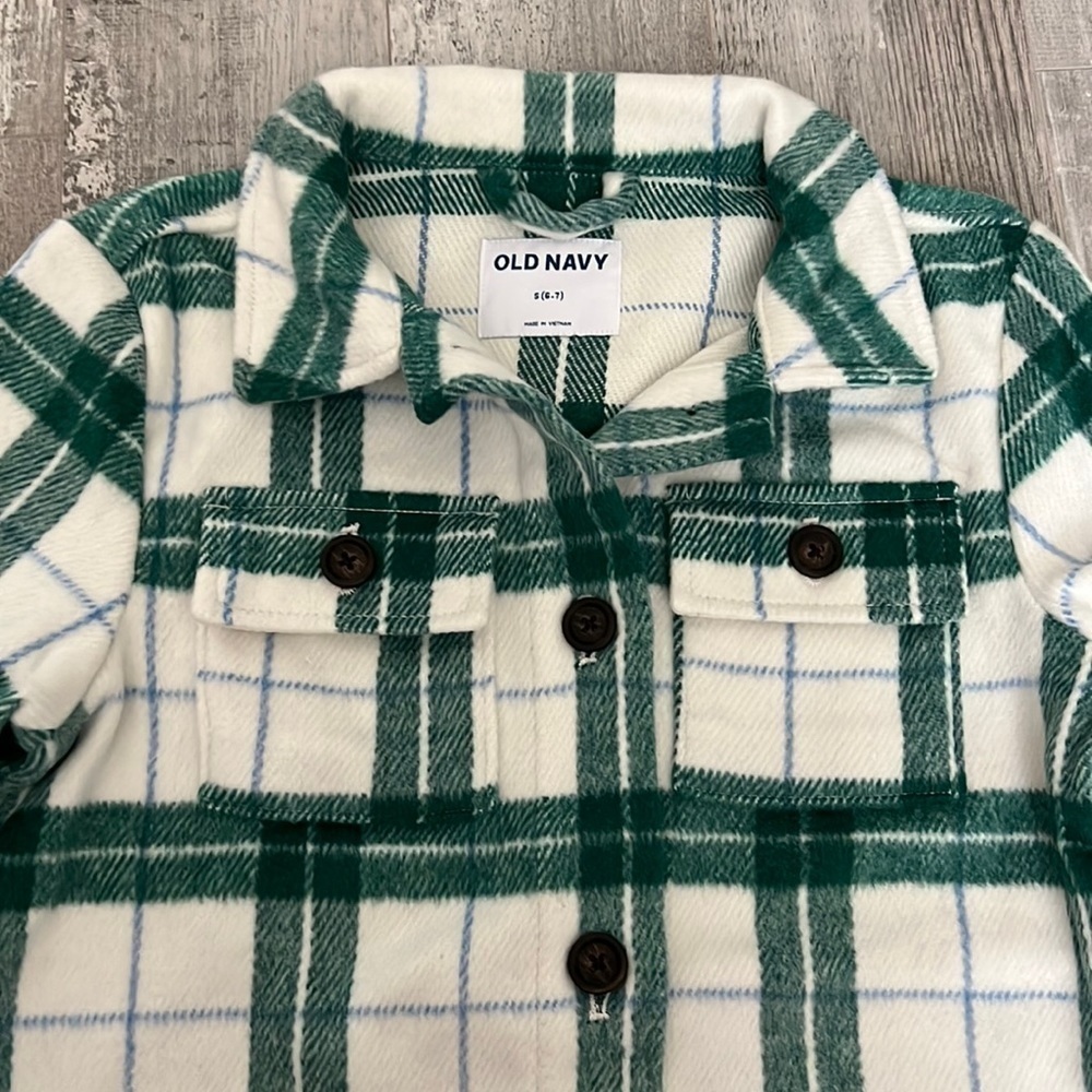 Old Navy Plaid Shacket - Picture 2 of 5